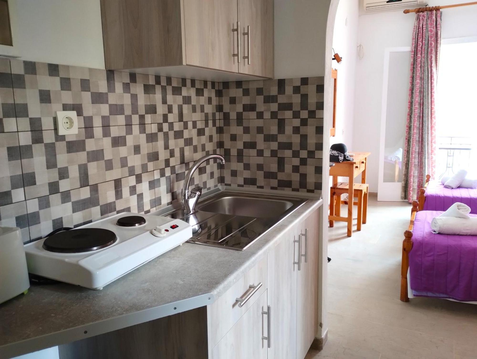 Apartment Nikos 3 *