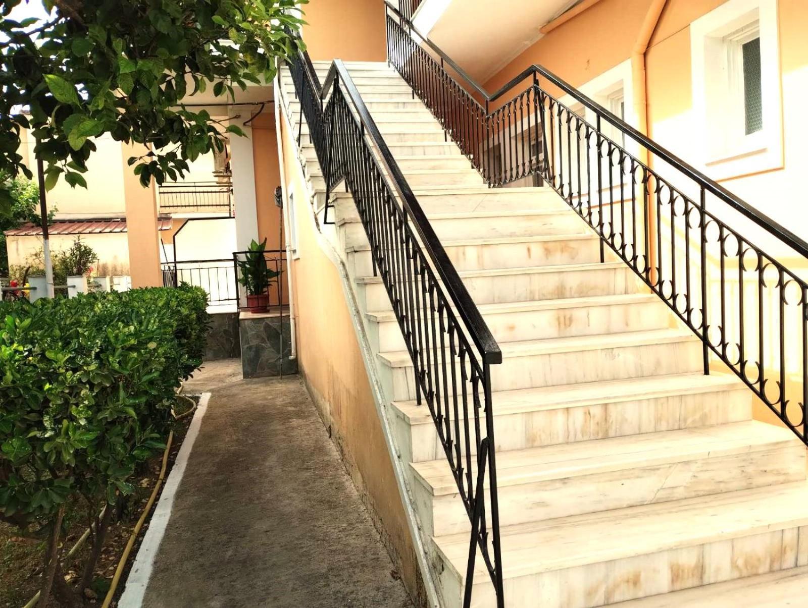 Apartment Nikos 3 *